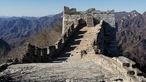 Private 6km Wild Great Wall hiking tour at Jiankou (Beijing Knot)