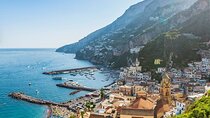 Private Amalfi Coast Boat Tour with Swimming and Drinks