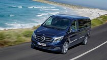 Private Transfer Porto Lisbon in Comfort with Cultural Insights