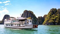Classic Ha Long Bay Cruise 2D1N Kayak Swim Titop Cave from Hanoi