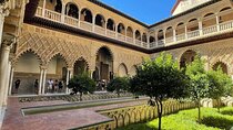Private tour of the Real Alcázar Tickets included