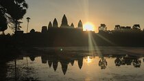 Exploring Angkor Wat Surise Angkor Thom Bayon TaPromh Small Group