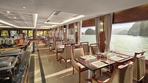 Luxury 7-Hour Halong Bay Cruise from Hanoi with Limousine & Lunch