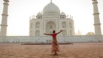 Taj Mahal & Agra Tour from Bengaluru with Return Flight