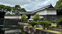 Tokyo Imperial Palace and Kagurazaka History Walking Tour
