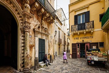 Gallipoli Inland and Surroundings Full-Day Bike Tour