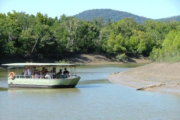 Whitsunday Crocodile Safari from Airlie Beach including Lunch