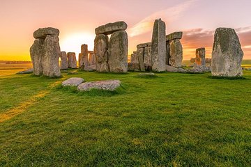 Private Transfer Southampton Cruise Port to London Via Stonehenge & Wilton House