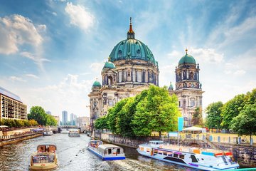 Berlin Highlights Tour from Warnemunde or Rostock Cruise Port