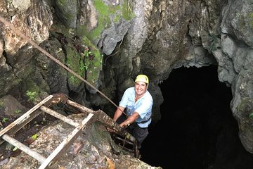 Caving tour & hiking at Barra Honda national park