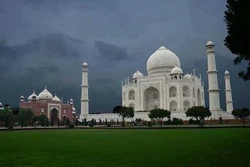 Private 2-Day Tour to The Taj Mahal and Agra with Both Side Commercial Flights