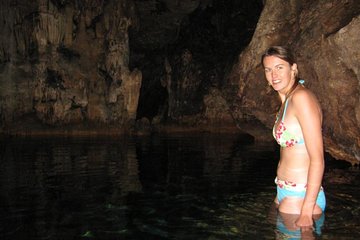 Shore Excursion: 3-Hour Tongatapu East Coast and Anahulu Cave Tour