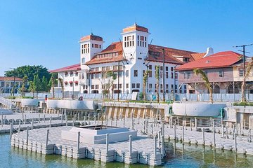 Private Half-day Tour : Visit Highlights Places of Jakarta (4 Hours)