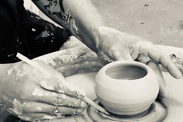 2- Hour Pottery Workshop and Studio Tour in Ojai