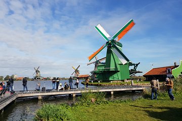 Zaanse Schans and Volendam Small-Group Tour from Amsterdam