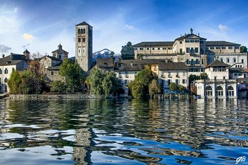 The romantic village of Orta San Giulio with a tour guide