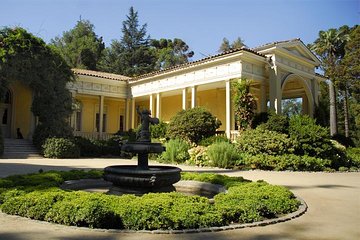 Premium Concha y Toro Winery Tour with Wine and Cheese Tastings from Santiago