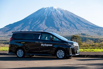 SkyExpress Private Transfer: New Chitose Airport to Sapporo (3 Passengers)