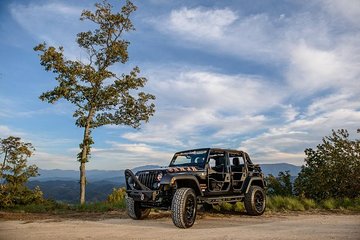 1 Day Jeep Rental Through the Smoky Mountains