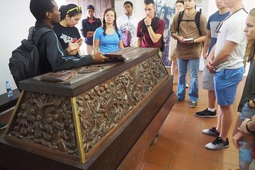 Maputo Indispensable Downtown Walking Tour with Refreshments