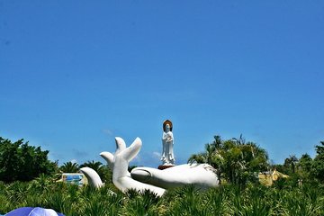 Private day tour to Nanshan temple and Tianyahaijiao with Lunch start from Sanya