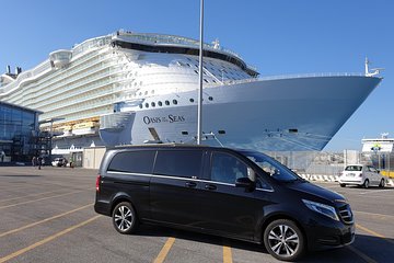 Private transfer from Civitavecchia port Mercedes V class