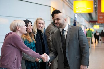 London Gatwick (LGW) Airport Arrival Private Transfer - Airport to Hotel