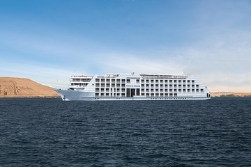 Nile Cruise Deluxe 4 days 3 nights from Aswan to Luxor