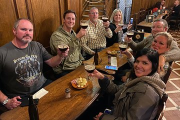 Brussels Chocolate Beer Waffle and Belgian Whiskey All-in-One (Small Group) Tour