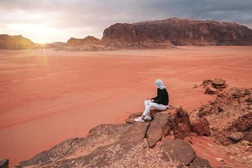 2 Hour Jeep Tour - Wadi Rum Desert & Canyon