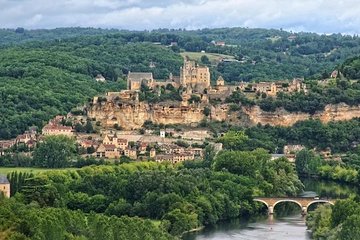 Half-day private tour in the Dordogne Valley by EXPLOREO
