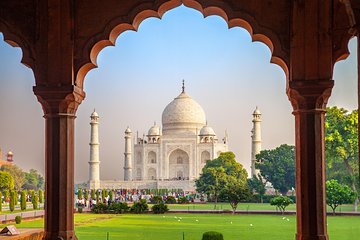 3-Days Private Luxury Golden Triangle Tour to Agra and Jaipur From New Delhi