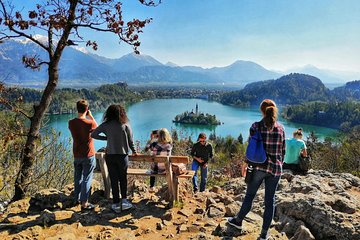 Slovenian highlights - Lake Bled, Postojna Cave & Predjama Castle from Ljubljana