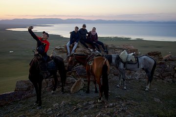 2-Days in Song Kul Lake as Nomad - horseback riding & Yurt stay