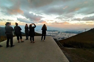 Mitad del mundo and Teleférico Private tour