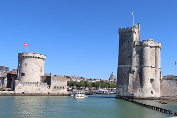 La Rochelle: Private Walking Tour