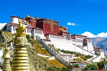 3-Day Private Tibet Tour from Sanya: Lhasa, Yamdrok Lake and Khampa La Pass