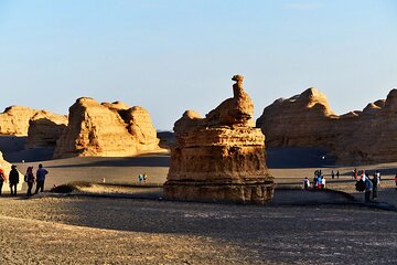 3 Days Dunhuang Private Tour with Yadan Ghost City and Han Great Wall