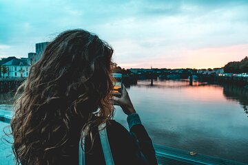 Explore Nantes in 1 hour with a Local