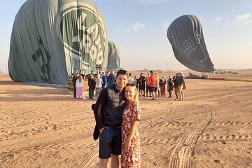 Enjoy The Views Of Dubai Beautiful Desert By Hot Air Balloon From Dubai
