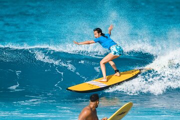 Initiation / Beginner surf lessons in Guadeloupe