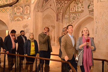 Transit Trip: Lahore Guided Day Trip With Round Trip Airport Transfers