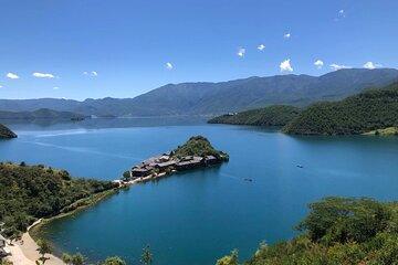 Private Day Tour to Lugu Lake from Lijiang