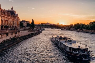 Paris Capitaine Fracasse Boat 3 Course Dinner Cruise