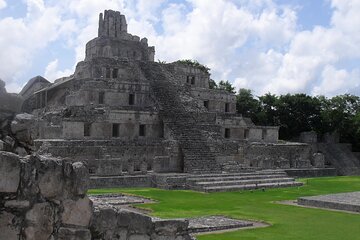 Half day at the Edzná archaeological site