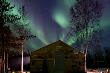 Intimate Aurora Tours Cozy Cabin Bucket List