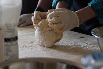 3-hour Tuscan Cooking Class with Wine & Oil Tasting