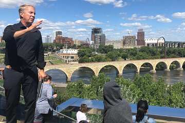 Walking Minneapolis Mississippi River, Falls & Historic Mills Private Tour(2hrs)
