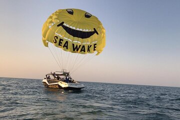 Jumeirah Beach Parasailing Experience in Dubai