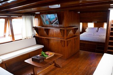 3Days Komodo Tour By Private Boat for 4 pax